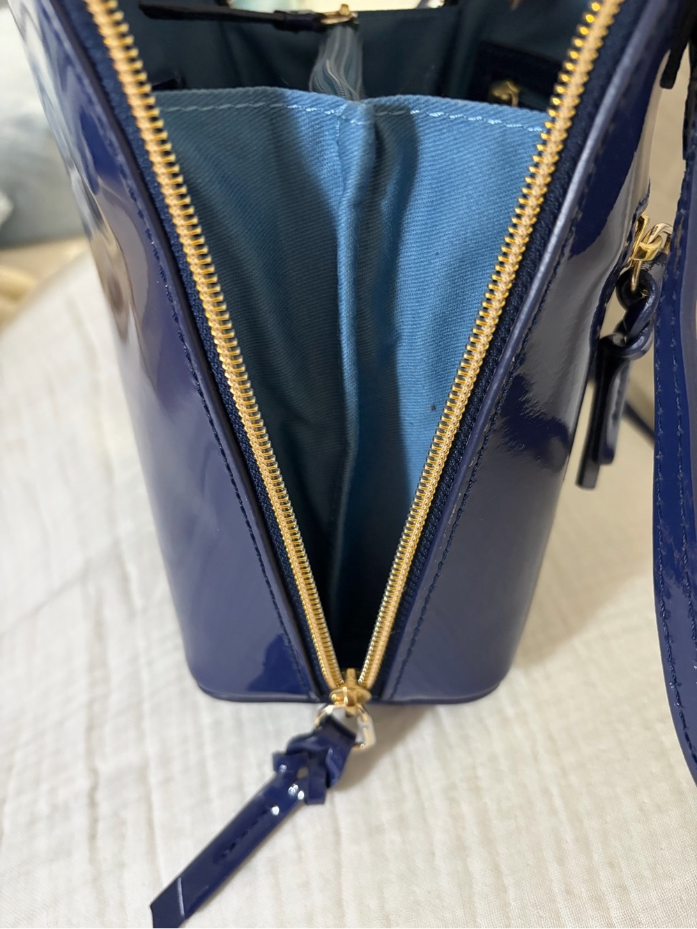 Dooney & Bourke Trixie Crossbody Bag Navy Blue Patent Leather - Picture 6 of 12